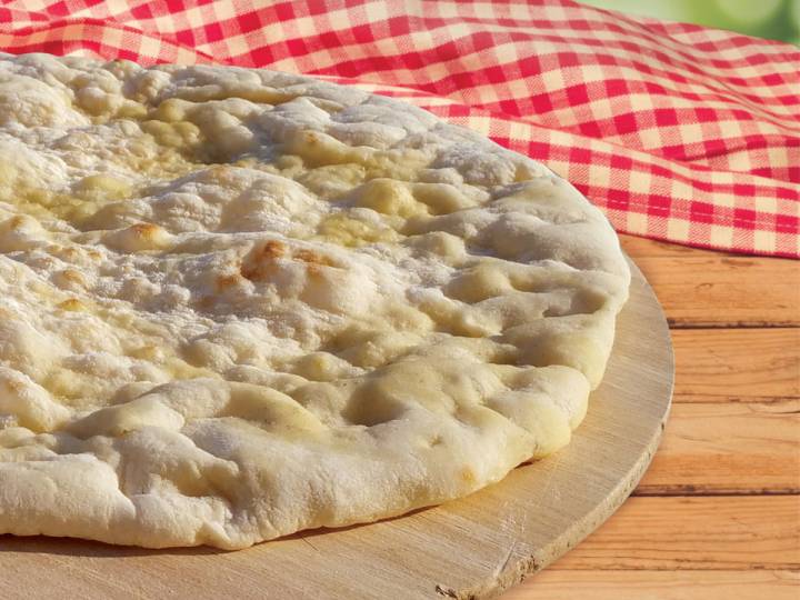 Base per Pizza tonda fatta a mano - prodotti semilavorati - Europizza